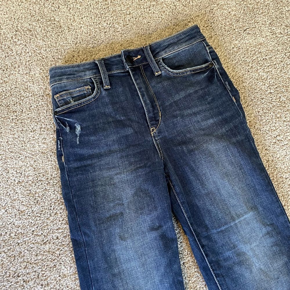 Joe’s Straight Leg Jeans - Picture 2 of 4